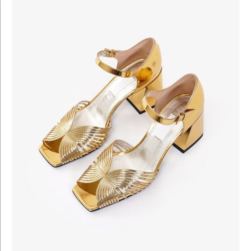 ISO Suzanne Rae 70s sandal block high heel